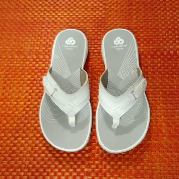 Clarks Shoes - Clarks Breeze Sea Cloudstepper Flip Flops